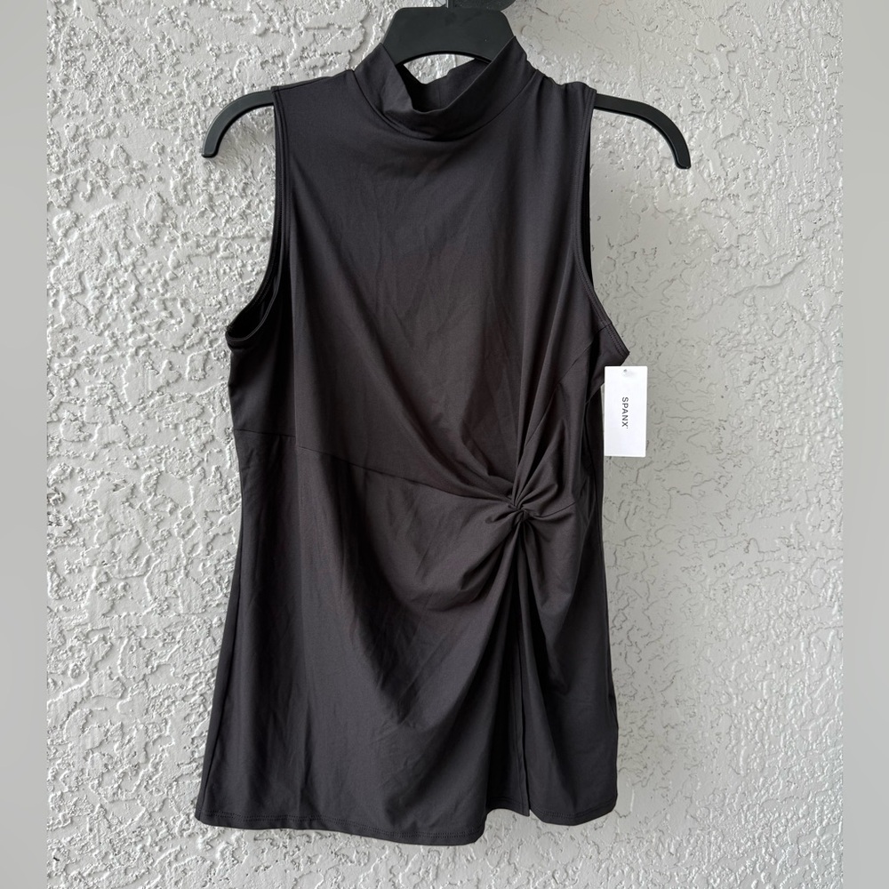 Spanx Butter Twist-Waist Top sleeveless in black Small